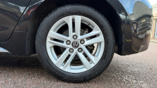 Toyota Corolla 1.8 VVT-i Hybrid Icon Tech 5dr CVT Hybrid Hatchback